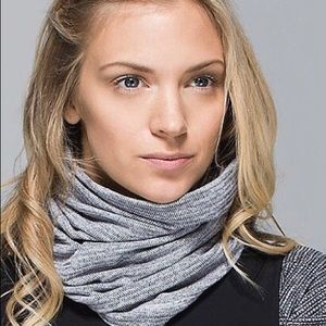 lululemon athletica Neck Warmer